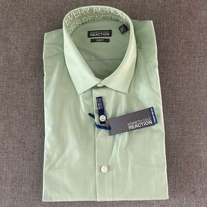 Kenneth Cole Reaction Slim Fit Long sleeve. Sea Grass color